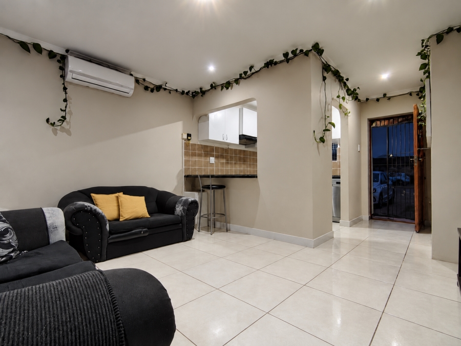 2 Bedroom Property for Sale in Sherwood Eastern Cape